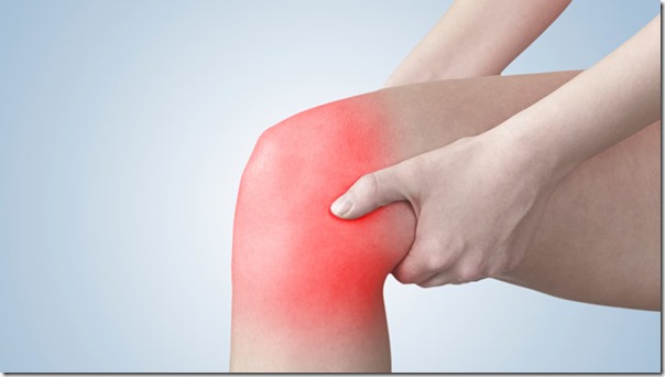 Acute pain in a woman knee.